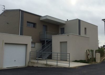 Enduit-monocouche-sur-brique-rouge-3-400x284