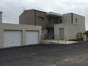 Enduit-monocouche-sur-brique-rouge-6-300x225