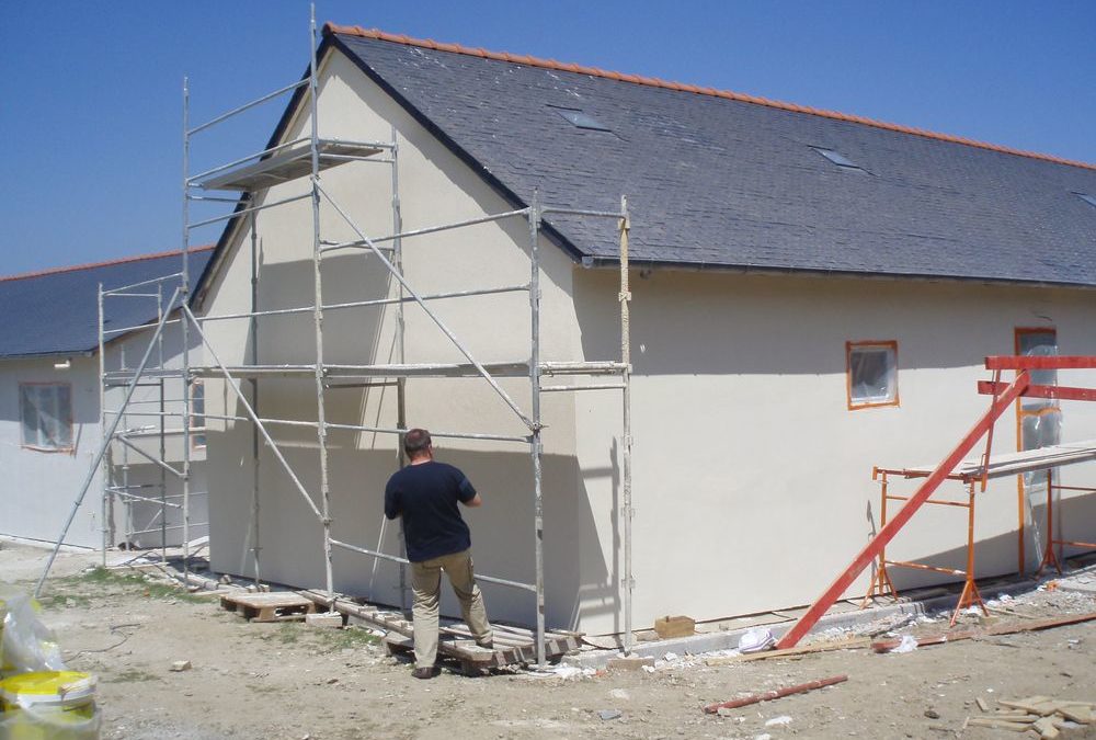 Isolation thermique par l’extérieur avec enduit mince sur polystyrène expansé